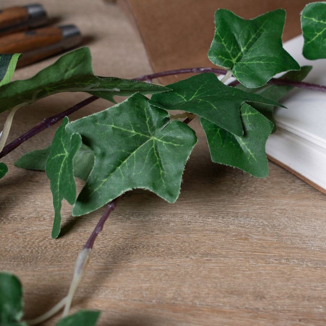 Ivy Garland - Bench Store - Bench Store